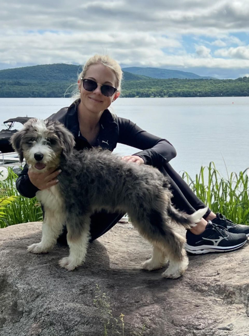 Capture decran le 2024 06 19 a 16.01.45 Frédérique Guay de LCN présente fièrement le le « nouveau membre » de leur famille