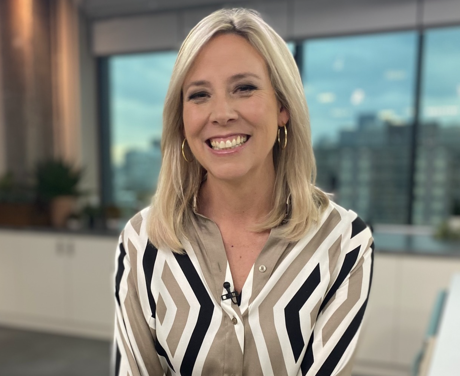 Ève-Marie Lortie en congé : Découvrez les remplaçants de Salut Bonjour Week-end cet été 1 Ève-Marie Lortie en congé : Découvrez les remplaçants de Salut Bonjour Week-end cet été Capture decran le 2024 06 26 a 09.28.34 e1719408579219 Ève-Marie Lortie en congé : Découvrez les remplaçants de Salut Bonjour Week-end cet été