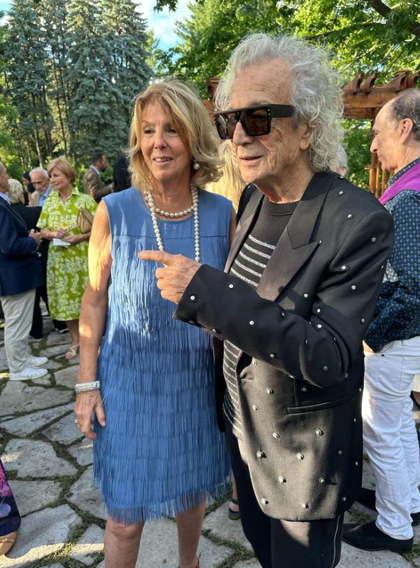 Capture decran 2024 07 13 142707 Robert Charlebois Fête ses 80 ans et la Conjointe de Pierre-Karl Péladeau Nous Dévoile les Photos Inédites