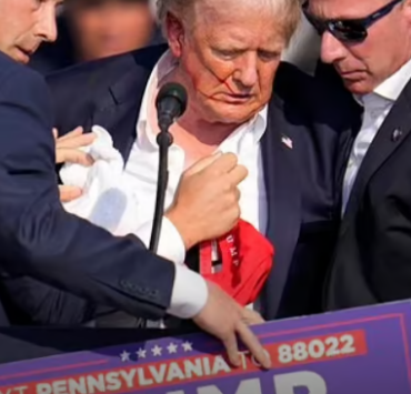 Donald Trump évacué suite à des détonations lors d'un rassemblement en Pennsylvanie 2 Donald Trump évacué suite à des détonations lors d'un rassemblement en Pennsylvanie Capture decran 2024 07 14 071008 Donald Trump évacué suite à des détonations lors d'un rassemblement en Pennsylvanie