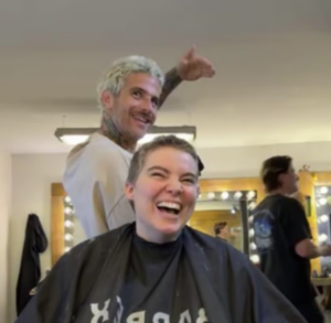 Capture decran 2024 07 14 080326 1 Roxane Bruneau change de look : elle opte pour une tête rasée chez le coiffeur!