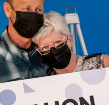Capture decran 2024 07 16 114704 Un couple prend sa retraite après avoir remporté le gros lot de 55 millions $ au Lotto Max