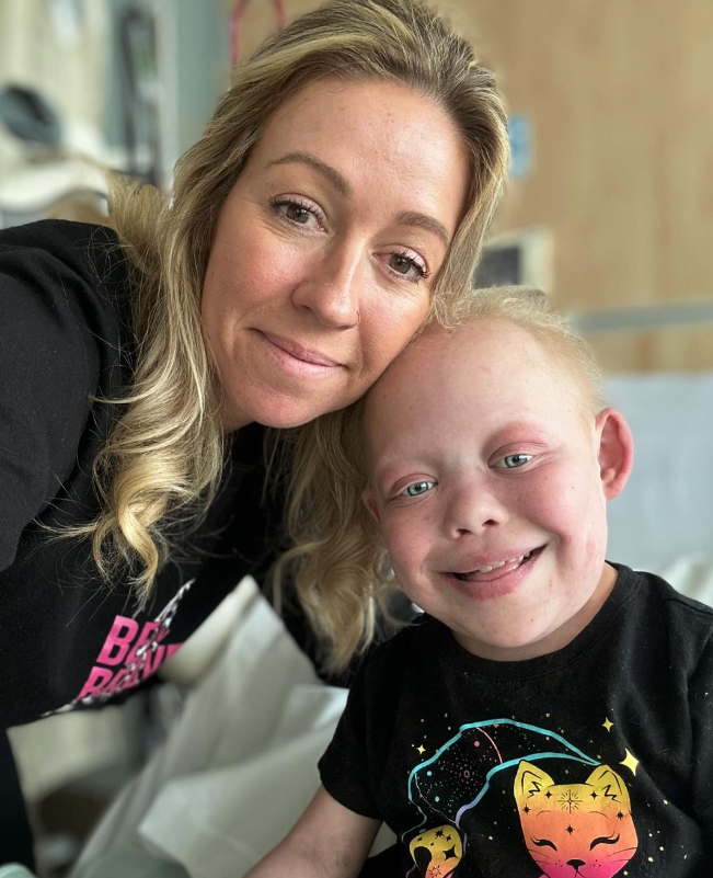Capture decran 2024 07 16 153609 Bella Brave, Connue sur TikTok pour son Courage Face à la Maladie, s'Éteint à 10 Ans