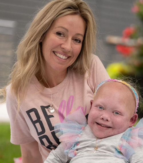 Bella Brave, Connue sur TikTok pour son Courage Face à la Maladie, s'Éteint à 10 Ans 10 Bella Brave, Connue sur TikTok pour son Courage Face à la Maladie, s'Éteint à 10 Ans Capture decran 2024 07 16 153749 Bella Brave, Connue sur TikTok pour son Courage Face à la Maladie, s'Éteint à 10 Ans