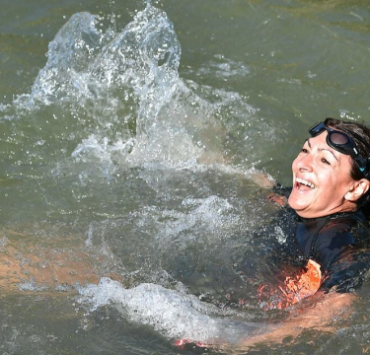 Capture decran 2024 07 17 114338 JO Paris 2024 : Anne Hidalgo critiquée par les internautes suite à sa baignade dans la Seine