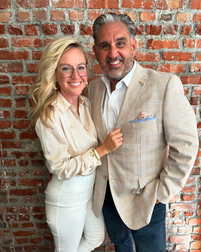 Marc Hervieux Surprend ses Fans avec une Photo Inédite de Kathleen Avant leurs Vacances 2 Marc Hervieux Surprend ses Fans avec une Photo Inédite de Kathleen Avant leurs Vacances Capture decran 2024 07 20 191658 Marc Hervieux Surprend ses Fans avec une Photo Inédite de Kathleen Avant leurs Vacances