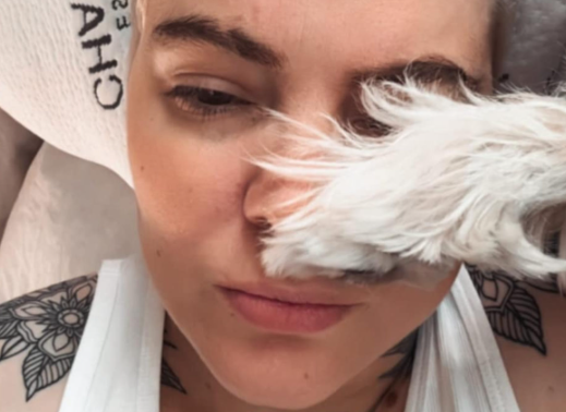 Roxane Bruneau Révèle Son Nouveau Look et Se Confie sur Sa Vie Personnelle 1 Roxane Bruneau Révèle Son Nouveau Look et Se Confie sur Sa Vie Personnelle Capture decran 2024 07 22 065301 1 e1721645894679 Roxane Bruneau Révèle Son Nouveau Look et Se Confie sur Sa Vie Personnelle