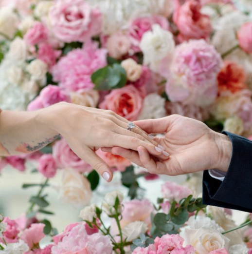 Marie-Mai en couple avec un nouvel amoureux : Ce n'est pas son fiancé de décembre! 2 Marie-Mai en couple avec un nouvel amoureux : Ce n'est pas son fiancé de décembre! Capture decran 2024 07 23 110916 Marie-Mai en couple avec un nouvel amoureux : Ce n'est pas son fiancé de décembre!