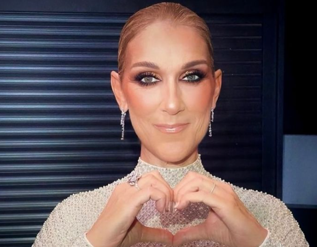 En Vidéo: Céline Dion Enflamme la Cérémonie des Jeux Olympiques et Reçoit une Avalanche d’hommages 1 En Vidéo: Céline Dion Enflamme la Cérémonie des Jeux Olympiques et Reçoit une Avalanche d’hommages Capture decran 2024 07 26 202325 En Vidéo: Céline Dion Enflamme la Cérémonie des Jeux Olympiques et Reçoit une Avalanche d’hommages
