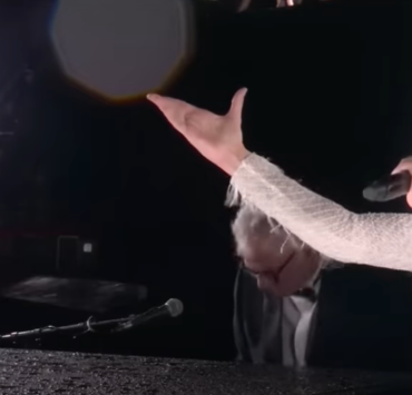 Capture decran 2024 07 27 103850 Les internautes réagissent à la performance de Céline Dion à Paris : entre éloges et critiques