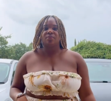 Capture decran 2024 07 27 162047 Une Cliente Dénonce l'Injustice d'un Restaurant qui l'Expulse pour sa Tenue Jugée Trop Révélatrice