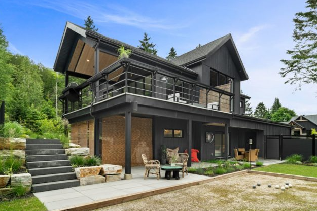 Capture decran 2024 07 28 124505 Découvrez la propriété de 1 500 000$ où résidait Stéphane Rousseau dans les Laurentides