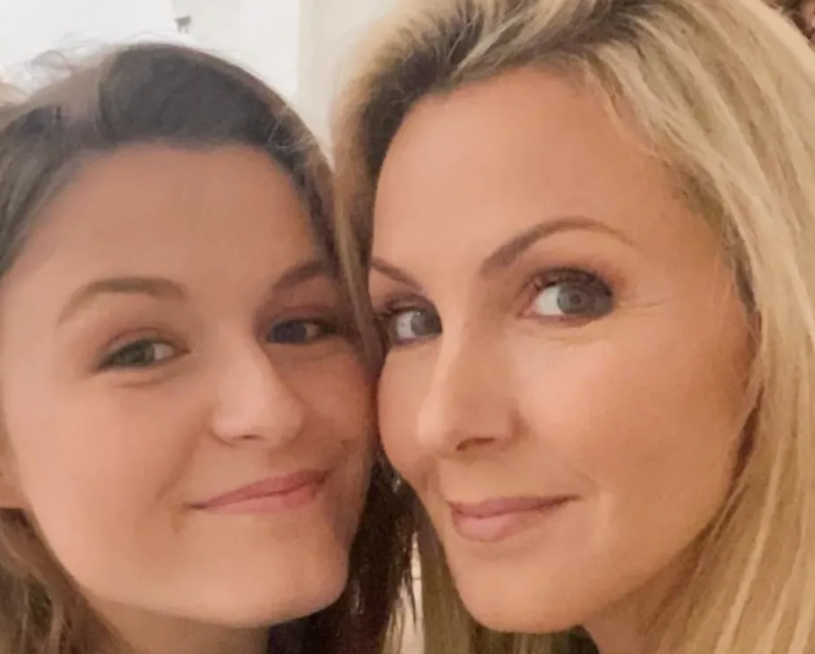 Capture decran 2024 07 30 100059 Delphine Morissette et son c&eacute;l&egrave;bre amoureux d&eacute;voilent une rare photo de couple