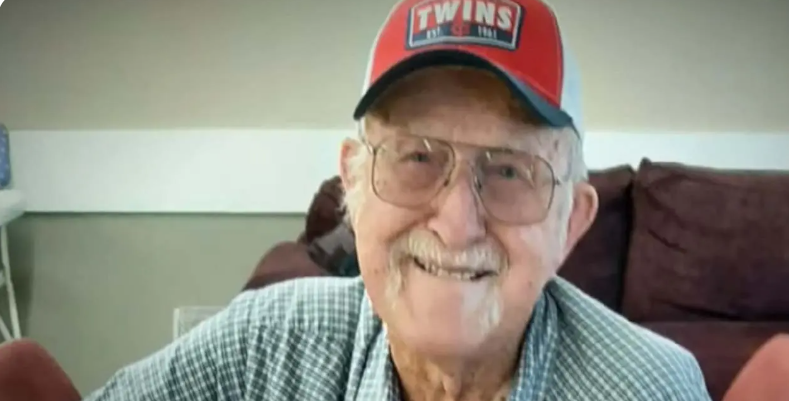 À 105 ans, Earl Mallinger partage son secret de longévité : l'agriculture active 2 À 105 ans, Earl Mallinger partage son secret de longévité : l'agriculture active Capture decran 2024 07 30 112710 À 105 ans, Earl Mallinger partage son secret de longévité : l'agriculture active