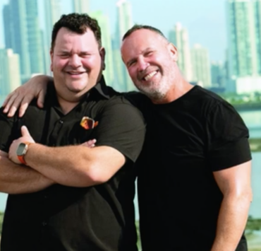 Capture decran le 2024 07 17 a 13.03.41 e1721235883218 Dave Morissette et Philippe Laprise : une virée en catamaran qui ne se passe pas comme prévu.