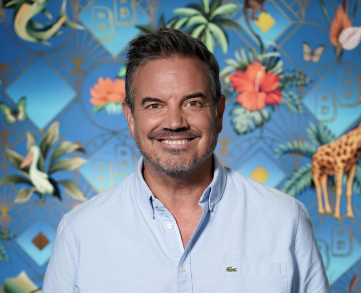 Capture decran le 2024 07 26 a 12.53.54 e1722012884557 Soirée anniversaire : Charles Lafortune illumine 'Bonsoir Bonsoir' pour ses 55 ans!