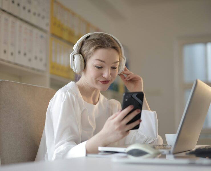 pexels olly 3784428 88 % des t&eacute;l&eacute;travailleurs qu&eacute;b&eacute;cois feignent leur activit&eacute; au travail : Voici comment