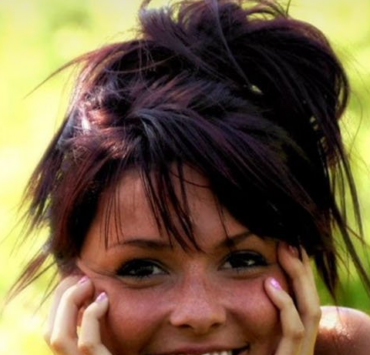 La Fille de l’UQAM partage une photo de ses 17 ans pour montrer sa beauté naturelle 2 La Fille de l’UQAM partage une photo de ses 17 ans pour montrer sa beauté naturelle Capture decran 2024 08 02 132025 e1722619535436 La Fille de l’UQAM partage une photo de ses 17 ans pour montrer sa beauté naturelle