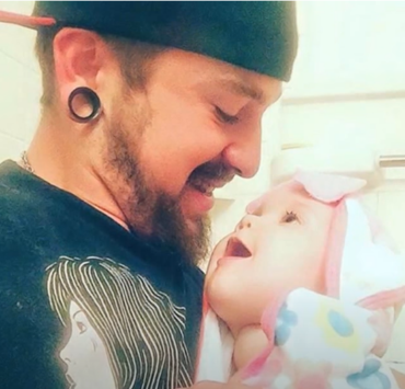 Abandon d'un nouveau-né : un père partage une lettre poignante après le départ de la maman 7 Abandon d'un nouveau-né : un père partage une lettre poignante après le départ de la maman Capture decran 2024 08 05 124221 Abandon d'un nouveau-né : un père partage une lettre poignante après le départ de la maman