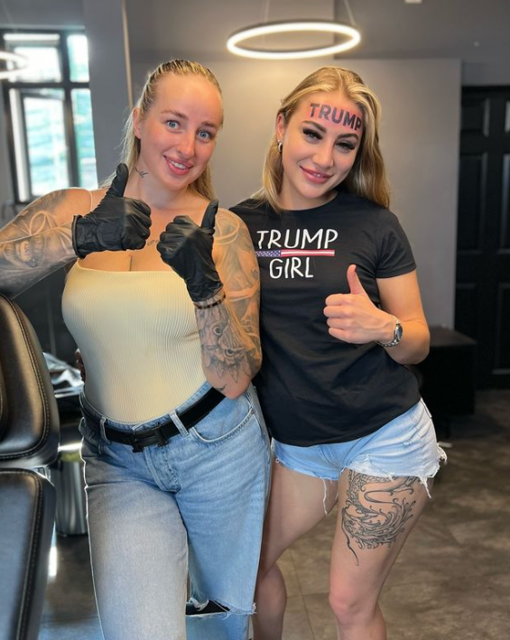 Capture decran 2024 08 10 162603 Une Influenceuse Britannique Choque le Web en Se Tatouant "Trump" en Plein Front.