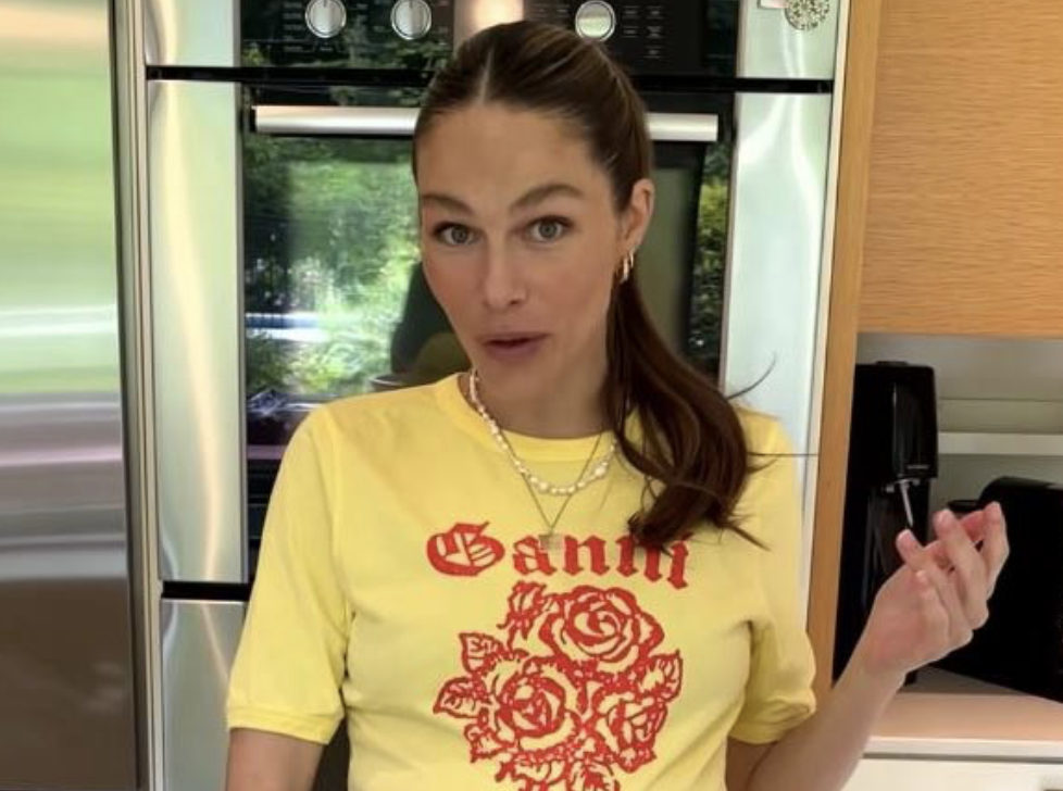 Nouveau look pour Maripier Morin : Elle change de coiffure juste avant la rentrée 2 Nouveau look pour Maripier Morin : Elle change de coiffure juste avant la rentrée Capture decran le 2024 08 26 a 12.04.55 Nouveau look pour Maripier Morin : Elle change de coiffure juste avant la rentrée