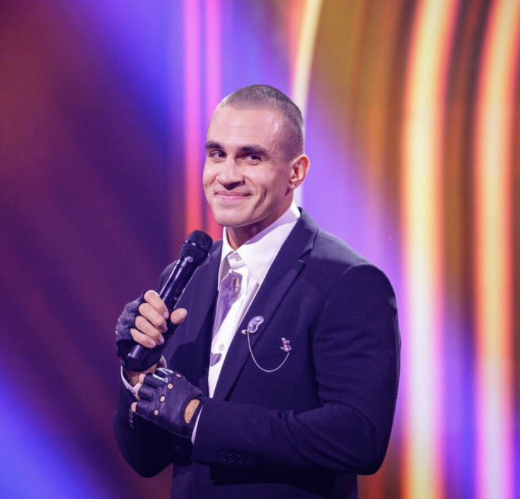 Capture decran le 2024 08 28 a 15.29.53 e1724873452551 Qui remplacera Jay Du Temple ? Le Gala Qu&eacute;bec Cin&eacute;ma d&eacute;voile son nouvel animateur