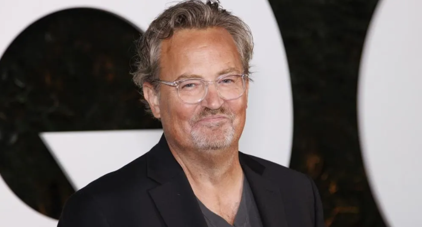 Choc à Hollywood: Arrestation de Deux Médecins Suite au Décès de Matthew Perry 1 Choc à Hollywood: Arrestation de Deux Médecins Suite au Décès de Matthew Perry Screenshot 2024 08 16 19.38.32 Choc à Hollywood: Arrestation de Deux Médecins Suite au Décès de Matthew Perry