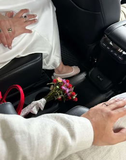 Sarah-Maude Beauchesne s'est unie ce weekend et les premières images sont splendides 3 Sarah-Maude Beauchesne s'est unie ce weekend et les premières images sont splendides Screenshot 2024 08 19 12.05.33 Sarah-Maude Beauchesne s'est unie ce weekend et les premières images sont splendides