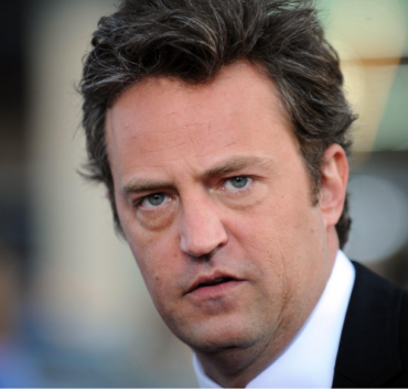 Screenshot 2024 08 22 07.45.38 Les derniers mots tragiques de Matthew Perry : «Injecte-m'en une grosse»