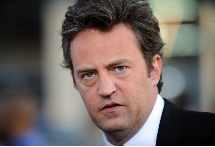 Les derniers mots tragiques de Matthew Perry : «Injecte-m'en une grosse» 1 Les derniers mots tragiques de Matthew Perry : «Injecte-m'en une grosse» Screenshot 2024 08 22 07.45.38 Les derniers mots tragiques de Matthew Perry : «Injecte-m'en une grosse»