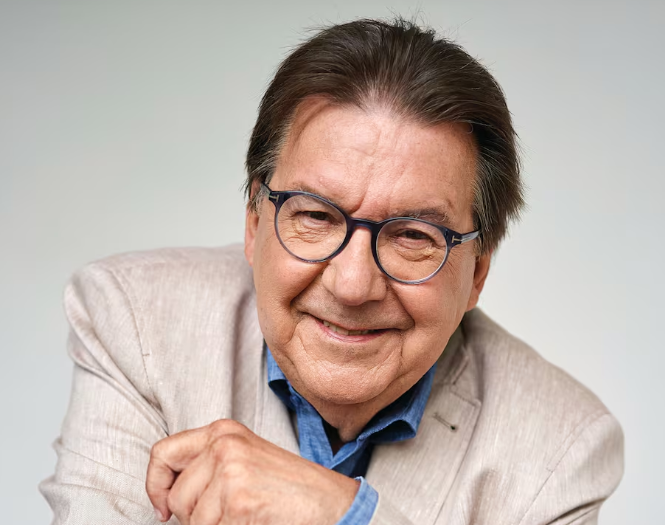 Rémy Girard Trouve enfin une Famille d'Accueil pour Son Fils Après Deux Ans d'Attente 1 Rémy Girard Trouve enfin une Famille d'Accueil pour Son Fils Après Deux Ans d'Attente Screenshot 2024 08 22 08.43.34 Rémy Girard Trouve enfin une Famille d'Accueil pour Son Fils Après Deux Ans d'Attente