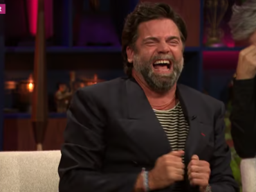 Screenshot 2024 08 22 09.06.45 Fou Rire Collectif à 'Bonsoir Bonsoir' Grâce à Jean-Sébastien Girard