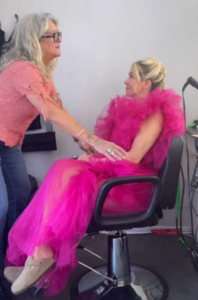 Le look rose de Véronique Cloutier fait sensation et suscite de vives réactions 3 Le look rose de Véronique Cloutier fait sensation et suscite de vives réactions Screenshot 2024 08 24 16.30.55 Le look rose de Véronique Cloutier fait sensation et suscite de vives réactions