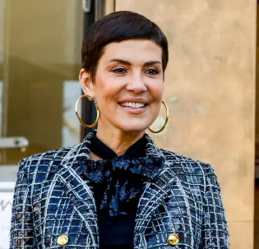 Cristina Cordula : “C’est lourd” à 60 ans, ses révélations surprenantes sur le botox secouent la Toile 4 Cristina Cordula : “C’est lourd” à 60 ans, ses révélations surprenantes sur le botox secouent la Toile Screenshot 2024 08 25 12.23.49 Cristina Cordula : “C’est lourd” à 60 ans, ses révélations surprenantes sur le botox secouent la Toile