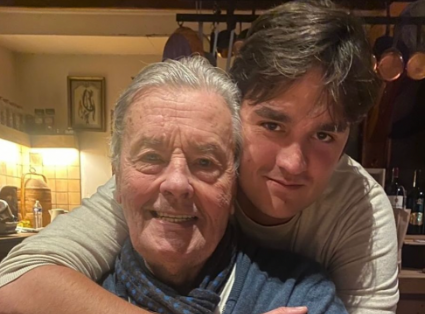 Alain-Fabien Delon partage des photos intimes de son père, Rosalie van Breemen réagit avec émotion 1 Alain-Fabien Delon partage des photos intimes de son père, Rosalie van Breemen réagit avec émotion Screenshot 2024 08 29 13.00.01 Alain-Fabien Delon partage des photos intimes de son père, Rosalie van Breemen réagit avec émotion