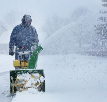snow 3052621 1280 L'hiver Prochain Prédit par l'Almanach des Fermiers: Découvrez Ce qui Nous Attend