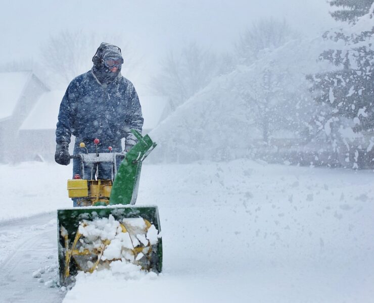 snow 3052621 1280 L'hiver Prochain Prédit par l'Almanach des Fermiers: Découvrez Ce qui Nous Attend