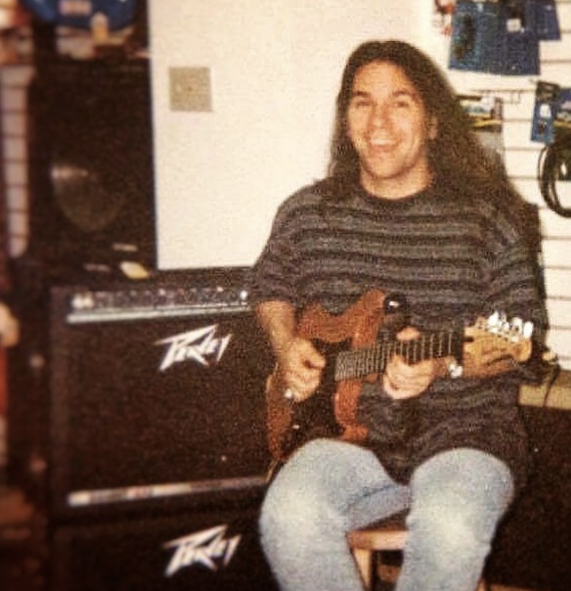 Capture decran le 2024 09 02 a 12.55.34 Fred St-Gelais surprend avec de nouvelles photos à 50 ans