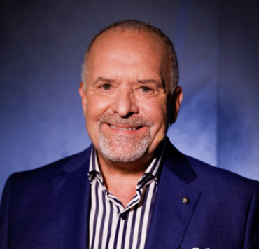 Capture decran le 2024 09 23 a 10.11.56 Pierre Houde craque en direct lors du passage de Michel Fugain à En direct de l’univers