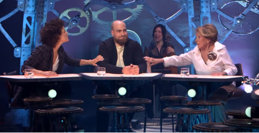 «Mais c'est quoi ça?» Janette Bertrand remet Phil Roy à sa place sur le plateau de "Les Temps fous" 3 «Mais c'est quoi ça?» Janette Bertrand remet Phil Roy à sa place sur le plateau de "Les Temps fous" Screenshot 2024 09 06 16.34.05 «Mais c'est quoi ça?» Janette Bertrand remet Phil Roy à sa place sur le plateau de "Les Temps fous"