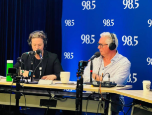 Pierre-Yves McSween Lance une Flèche à Son Ancien Employeur Après Son Licenciement 2 Pierre-Yves McSween Lance une Flèche à Son Ancien Employeur Après Son Licenciement Screenshot 2024 09 09 12.04.34 Pierre-Yves McSween Lance une Flèche à Son Ancien Employeur Après Son Licenciement