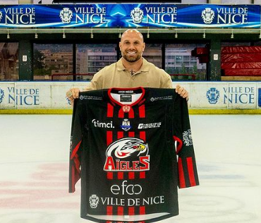 Étienne Boulay a acheté une équipe de hockey! 7 Étienne Boulay a acheté une équipe de hockey! Screenshot 2024 09 13 12.08.35 Étienne Boulay a acheté une équipe de hockey!