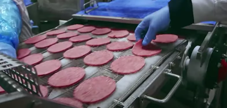 Voici comment sont produites les galettes pour les hamburgers de McDonald's 2 Voici comment sont produites les galettes pour les hamburgers de McDonald's Screenshot 2024 09 20 11.08.45 Voici comment sont produites les galettes pour les hamburgers de McDonald's