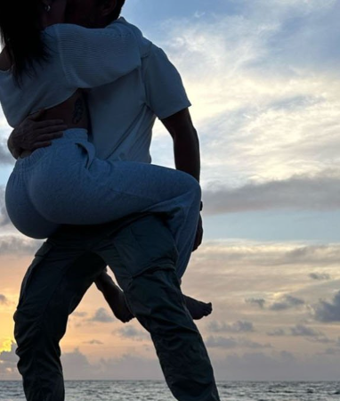 La compagne de Sébastien Delorme adresse un message clair sur leur différence d’âge (53 ans et 24 ans) 2 La compagne de Sébastien Delorme adresse un message clair sur leur différence d’âge (53 ans et 24 ans) Screenshot 2024 09 23 10.48.20 La compagne de Sébastien Delorme adresse un message clair sur leur différence d’âge (53 ans et 24 ans)