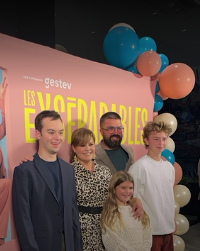 Screenshot 2024 09 28 10.11.31 Moment familial rare : Patricia Paquin et sa famille brillent sur le tapis rouge