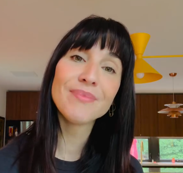 Capture decran 2024 10 12 164559 e1728765996114 Personne ne le savait : Bianca Gervais a deux sœurs jumelles et elle les dévoile !