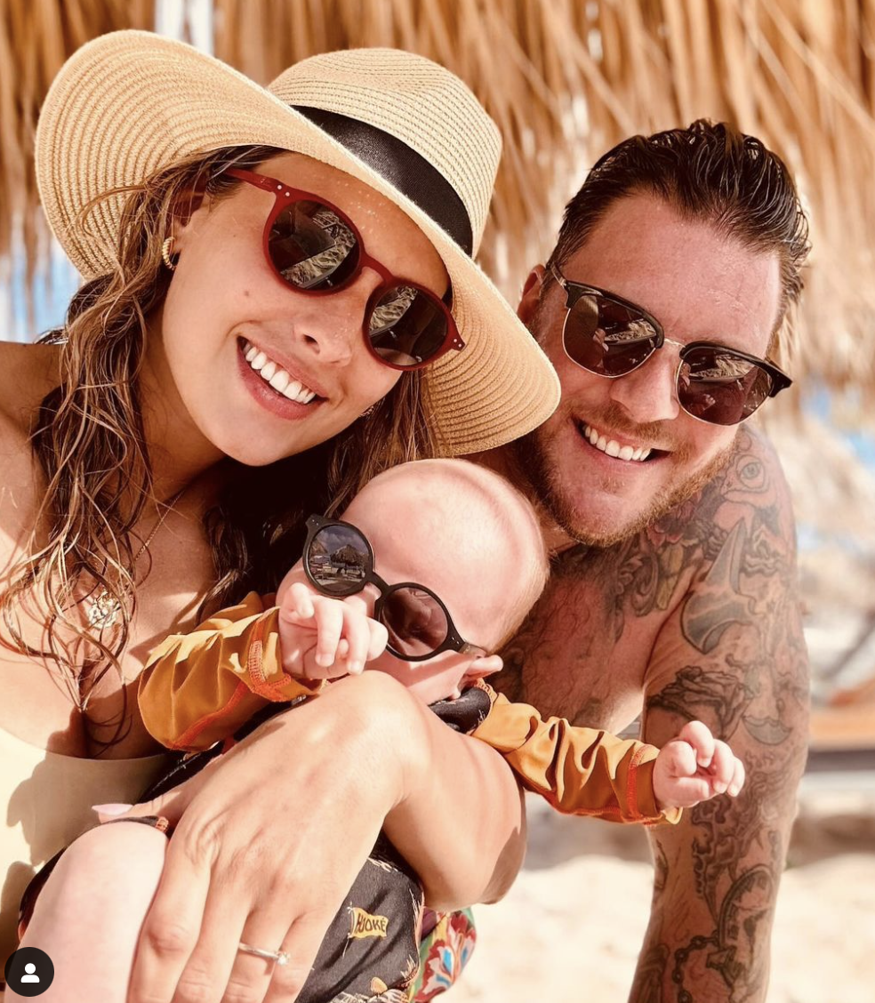 L'amoureuse de Mathieu Baron dévoile ses 4 enfants ! 2 L'amoureuse de Mathieu Baron dévoile ses 4 enfants ! Capture decran le 2024 10 09 a 10.57.29 L'amoureuse de Mathieu Baron dévoile ses 4 enfants !