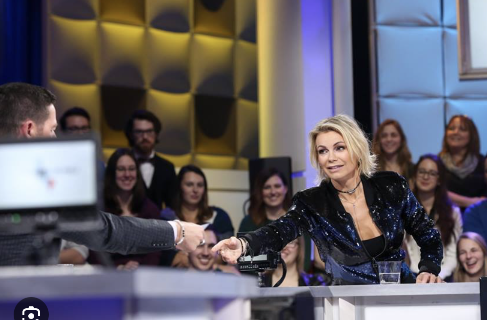 Capture decran le 2024 10 09 a 11.38.01 Dany Turcotte revient sur la carte la plus controversée qu'il a remise à une invitée à Tout Le Monde en Parle