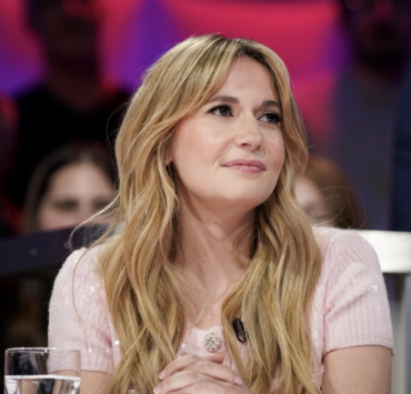 Rosalie Vaillancourt réinvente un moment viral en un costume d’Halloween inoubliable ! 2 Rosalie Vaillancourt réinvente un moment viral en un costume d’Halloween inoubliable ! Capture decran le 2024 10 11 a 08.51.00 e1728651108356 Rosalie Vaillancourt réinvente un moment viral en un costume d’Halloween inoubliable !