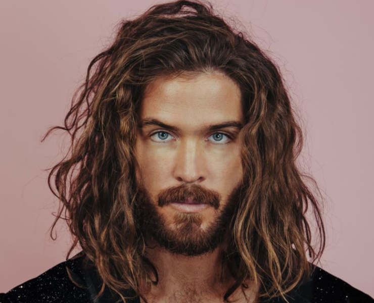 Capture decran le 2024 10 16 a 09.22.45 e1729085027951 Claude Bégin fait sensation en disant au revoir à ses cheveux longs